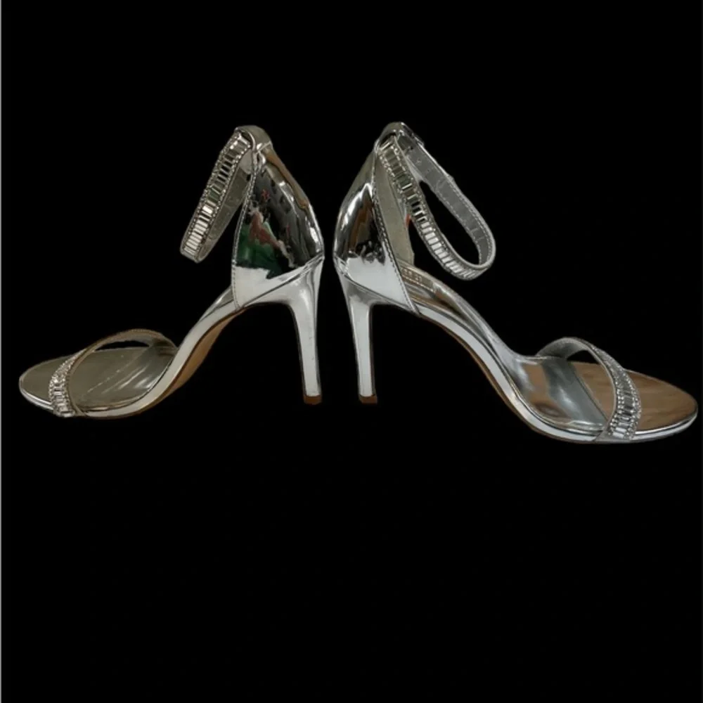 Forever 21 Women’s‎ Size 9 Silver Open Toe Ankle Strap 4